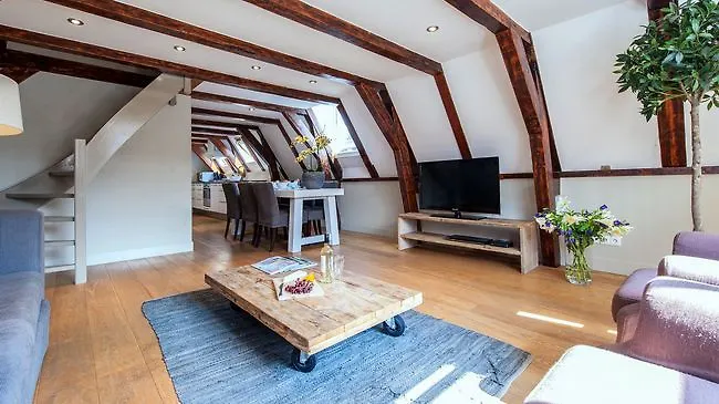 Short Stay Group Central Vip Apartments アムステルダム 0*,